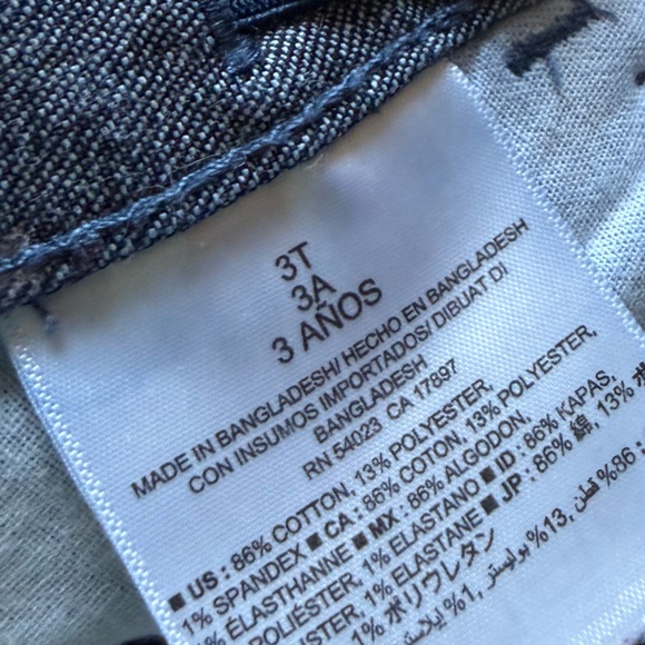 Old Navy|Baby girl/toddler dark wash jeans w ditsy florals, 3T•••straight leg - Picture 5 of 6